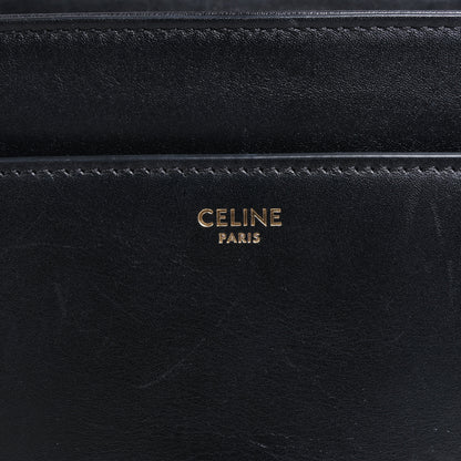 Celine – Sac 16 – Mittlere 2-Wege-Handtasche aus glattem Leder in Schwarz