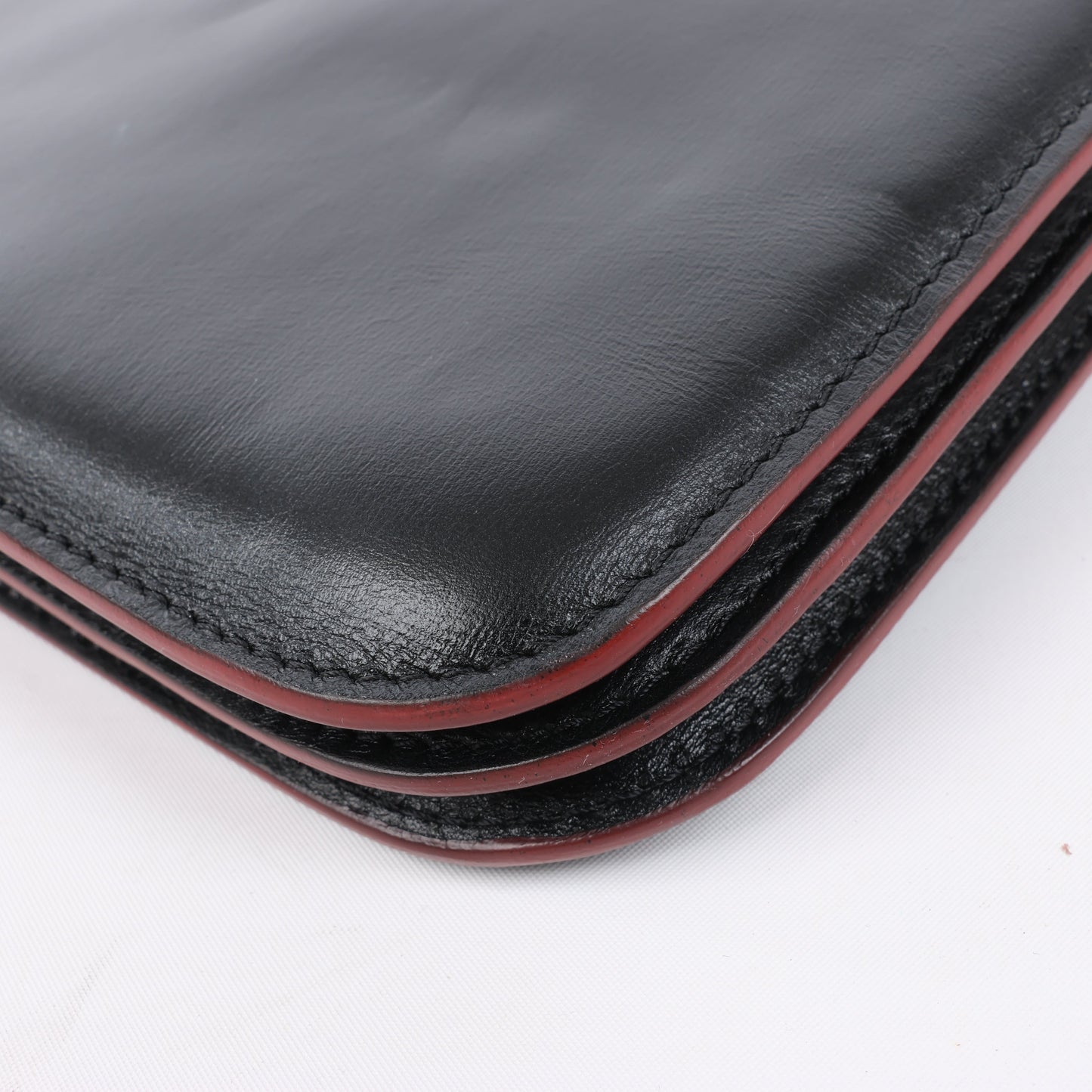 Celine Trio Oversized Edge Leder-Umhängetasche in Schwarz