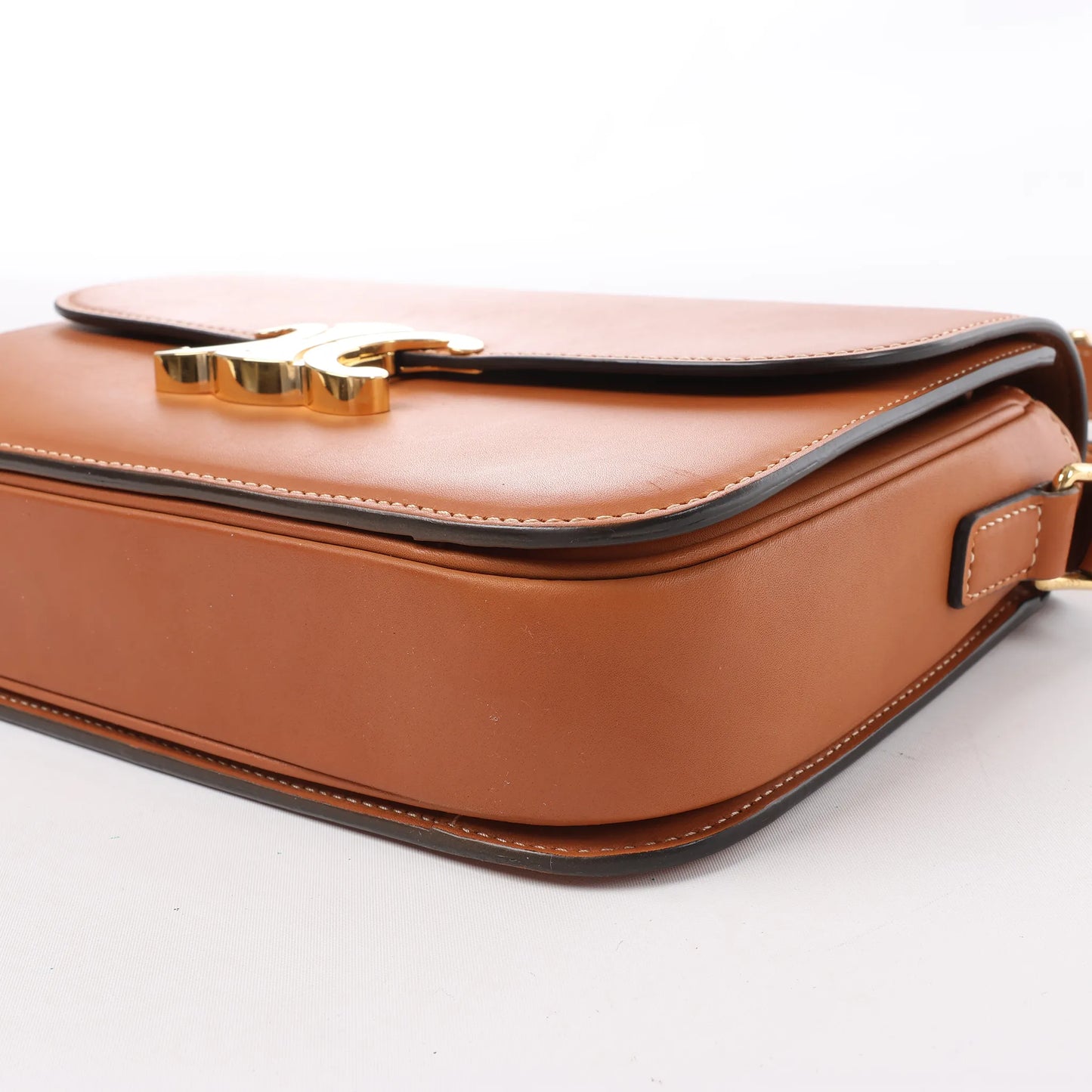 Celine Triomphe Classic Schultertasche aus Leder in Braun
