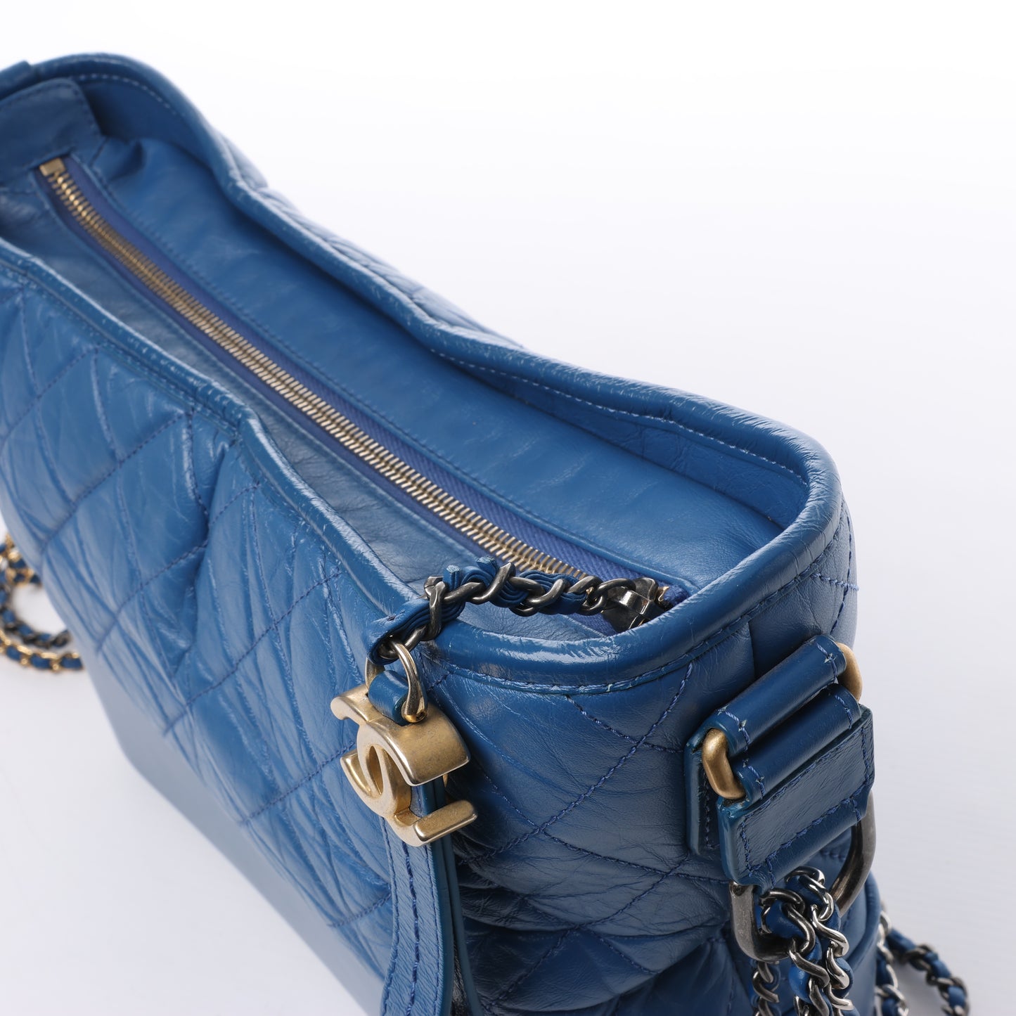 Chanel Gabrielle Doo Chanel Vintage Kalbsleder-Umhängetasche mit Kette Blaugold x Silbermetallbeschläge 27113839