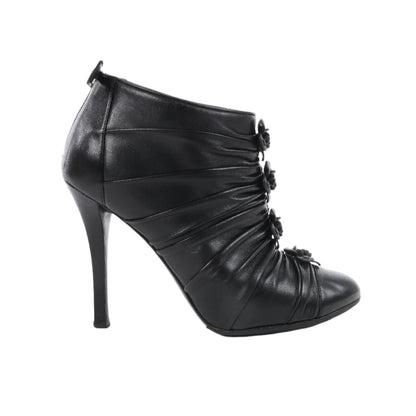 Chanel Coco Mark Camelia Lederstiefeletten in Schwarz G28629, Größe 37,5 EU