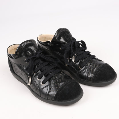 CHANEL Coco Mark 11P Wildleder x Leder Sneakers 37 in Schwarz G25313