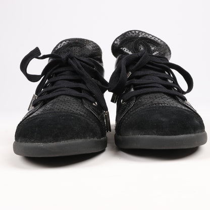 CHANEL Coco Mark 11P Wildleder x Leder Sneakers 37 in Schwarz G25313