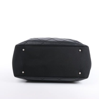 Chanel Paris Biarritz MM Coating Canvas Umhängetasche in Schwarz