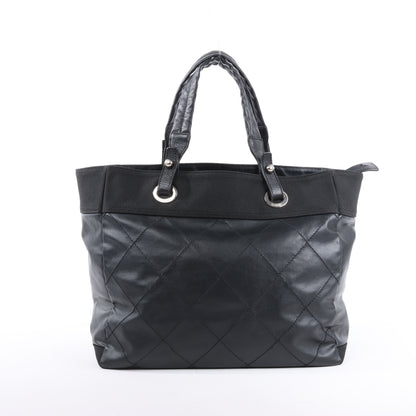 Chanel Paris Biarritz MM Coating Canvas Umhängetasche in Schwarz