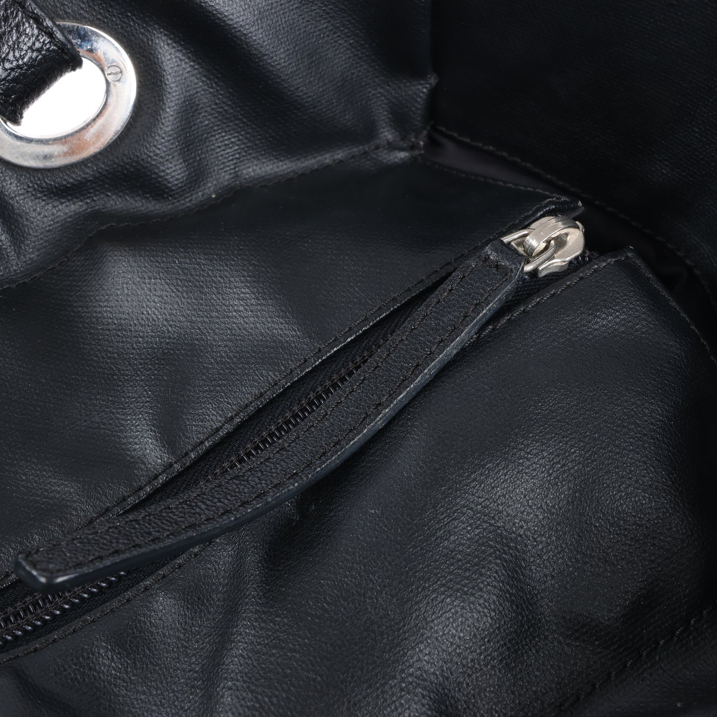 Chanel Paris Biarritz MM Coating Canvas Umhängetasche in Schwarz