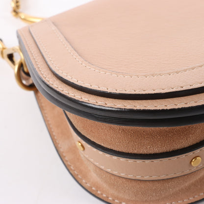 CHLOE – Kleine 2-Wege-Umhängetasche „Nile Bracelet“ aus beigefarbenem Leder