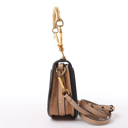 CHLOE – Kleine 2-Wege-Umhängetasche „Nile Bracelet“ aus beigefarbenem Leder