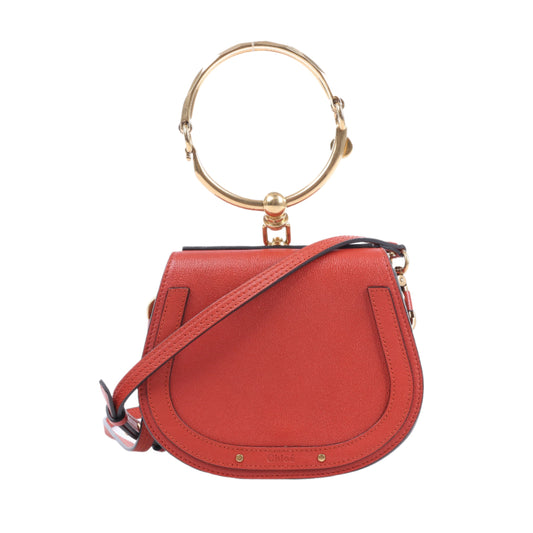 CHLOE – Kleine 2-Wege-Umhängetasche „Nile Bracelet“ aus rotem Leder