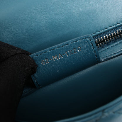 Christian Dior – Caro – Schultertasche aus blauem Leder mit Kettenriemen