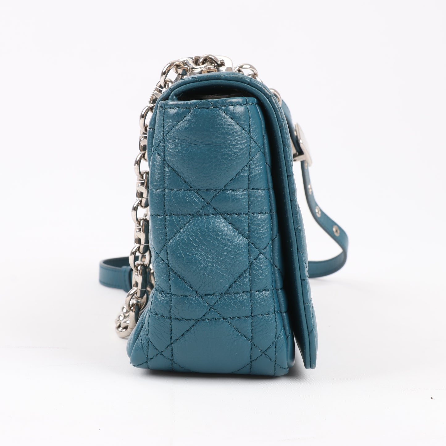 Christian Dior – Caro – Schultertasche aus blauem Leder mit Kettenriemen