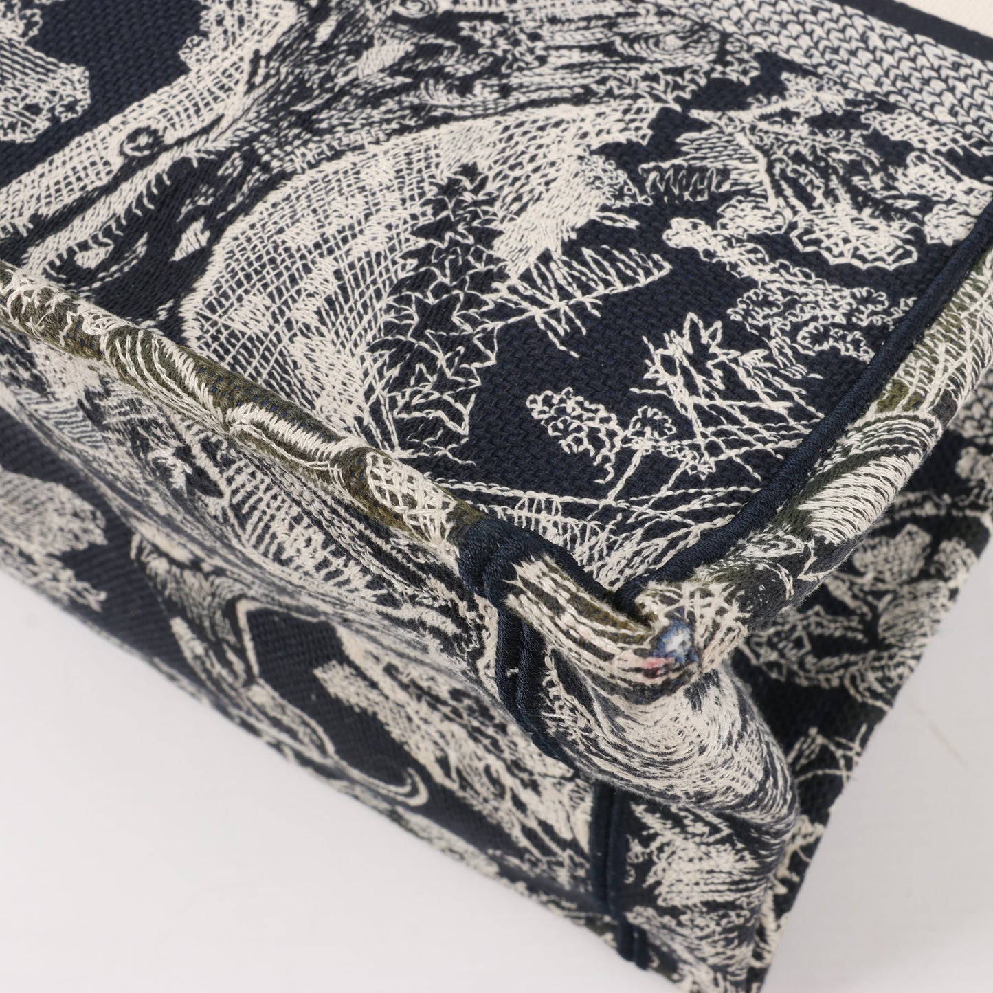 Christian Dior Toile Doo JUY Embroidery Book Große Canvas-Tragetasche in Marineblau