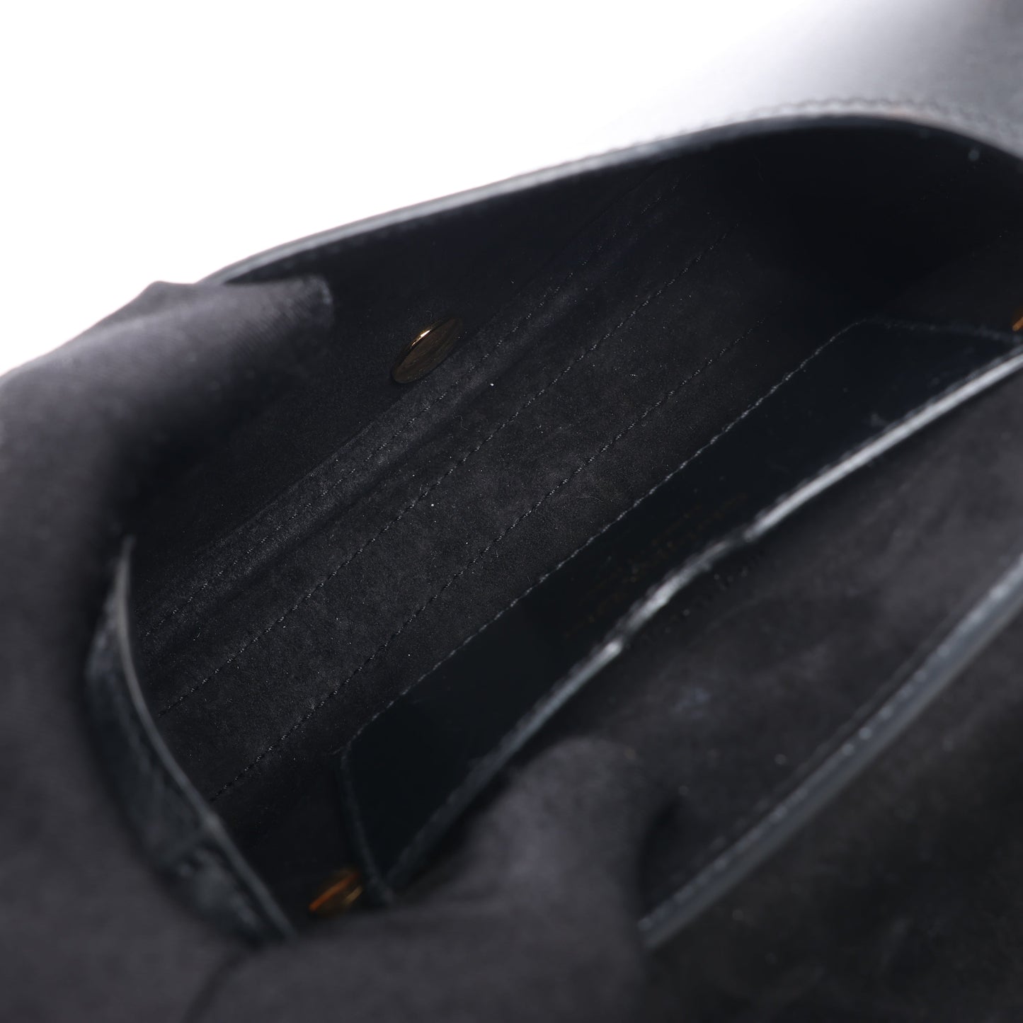 Petit sac bandoulière à rabat en cuir de veau Christian Dior Bobby noir