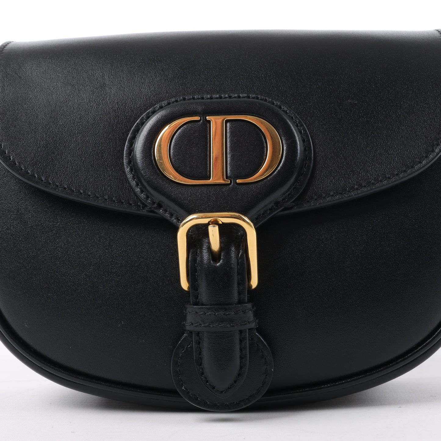 Petit sac bandoulière à rabat en cuir de veau Christian Dior Bobby noir