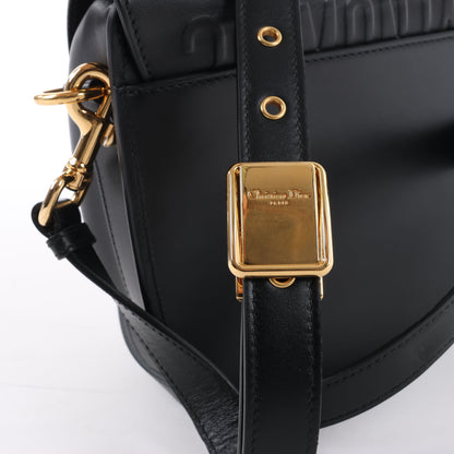 Christian Dior – Bobby – Mittlere Umhängetasche aus Kalbsleder mit Klappe in Schwarz