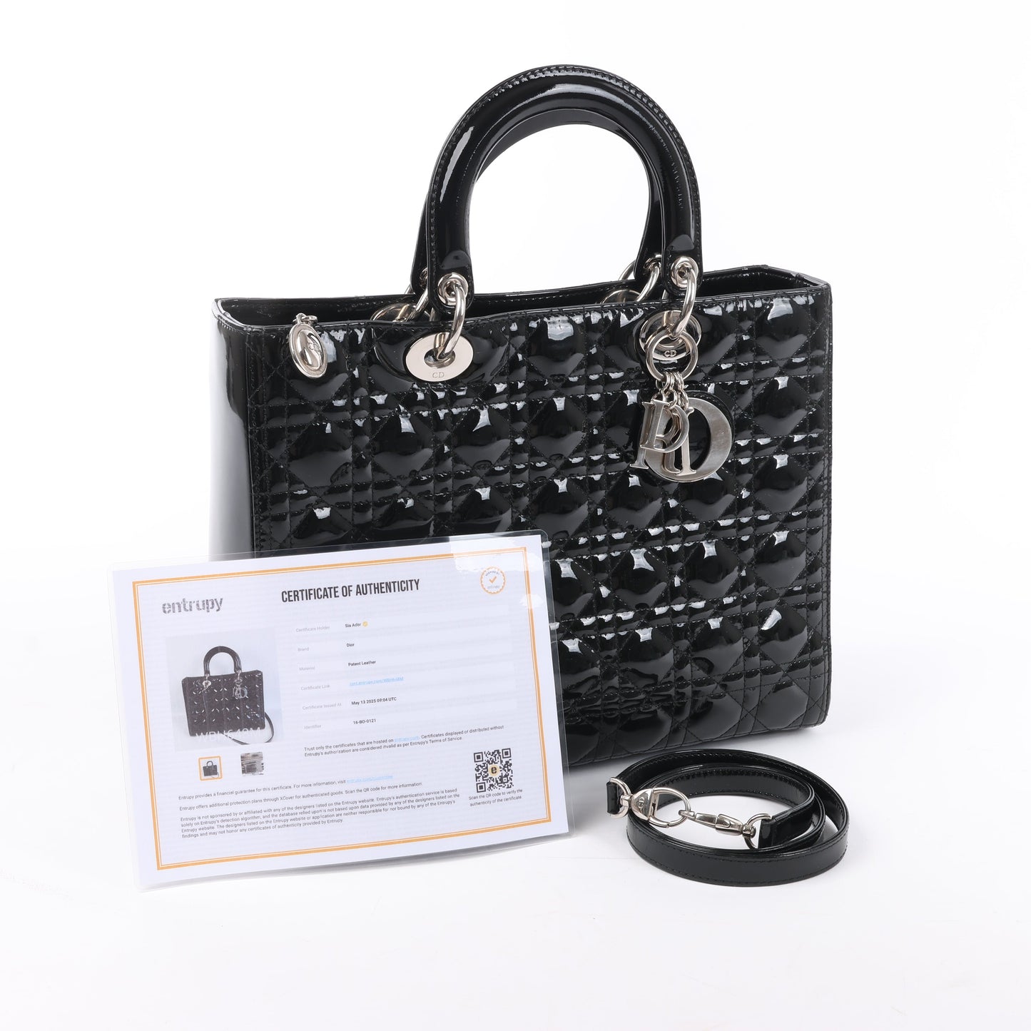 Christian Dior – Große Cannage-Handtasche aus Lackleder in Schwarz