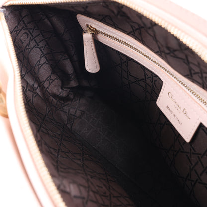 Christian Dior Lady Dior Cannage Große 2-Wege-Handtasche aus Leder in Hellrosa