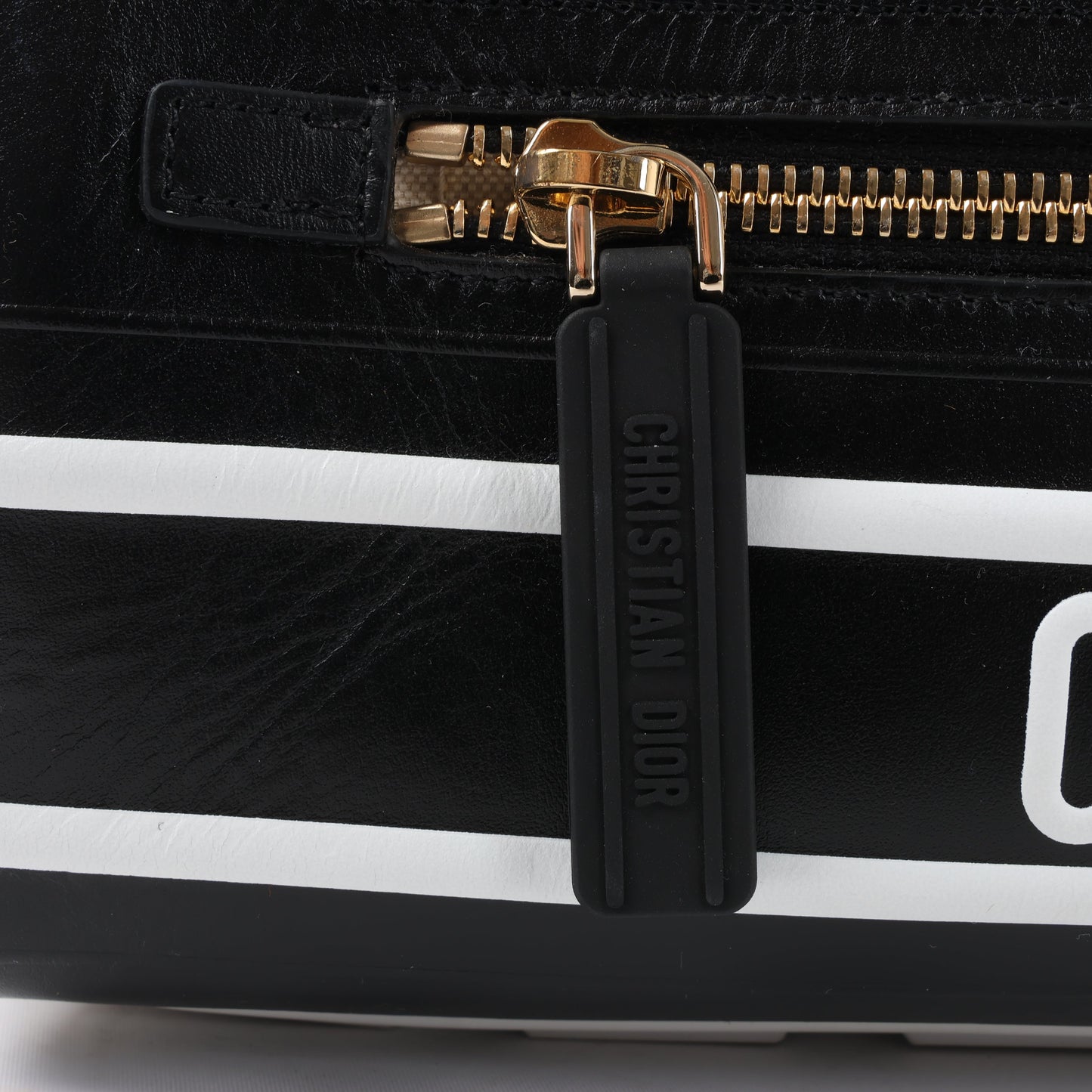 Christian Dior Große Dior Vibe Bowlingtasche mit Reißverschluss in Schwarz x Weiß