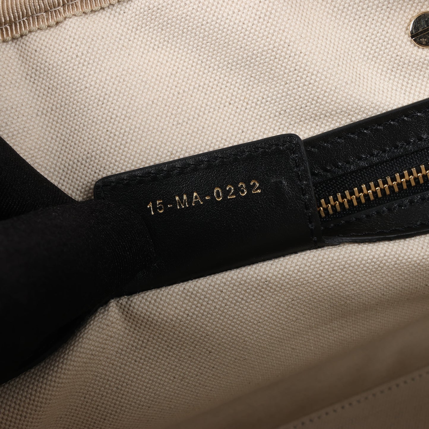 Christian Dior Große Dior Vibe Bowlingtasche mit Reißverschluss in Schwarz x Weiß
