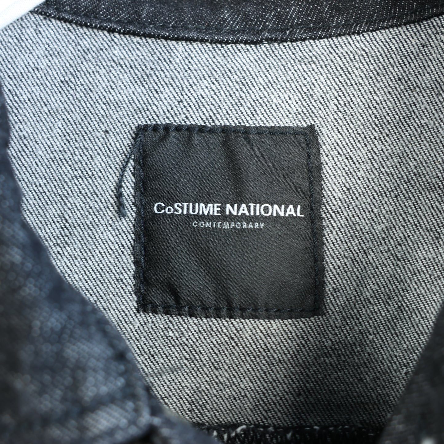 CoSTUME NATIONAL Dunkle Jeansjacke, 48 IT