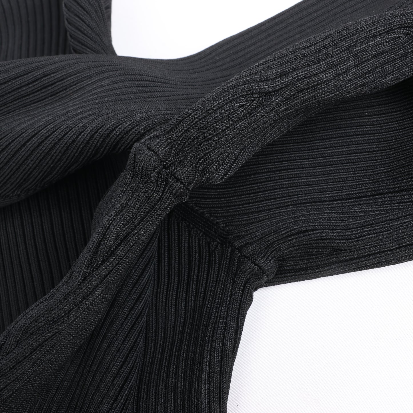 Coperni Cut-Out Rippstrick-Top in Schwarz, Größe L