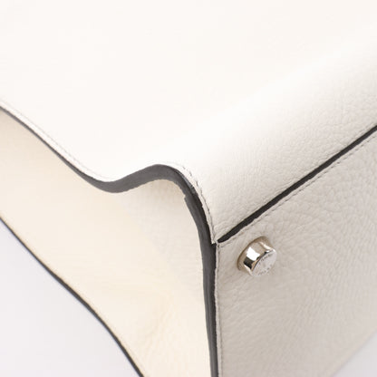 Fendi Peek-a-boo X-light Lederhandtasche in Weiß 7VA448