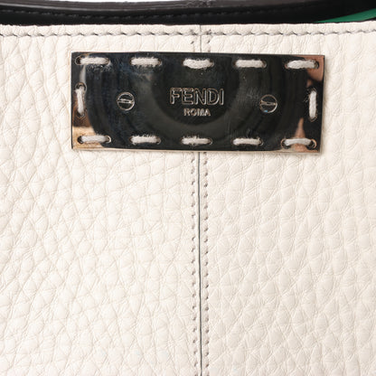 Fendi Peek-a-boo X-light Lederhandtasche in Weiß 7VA448