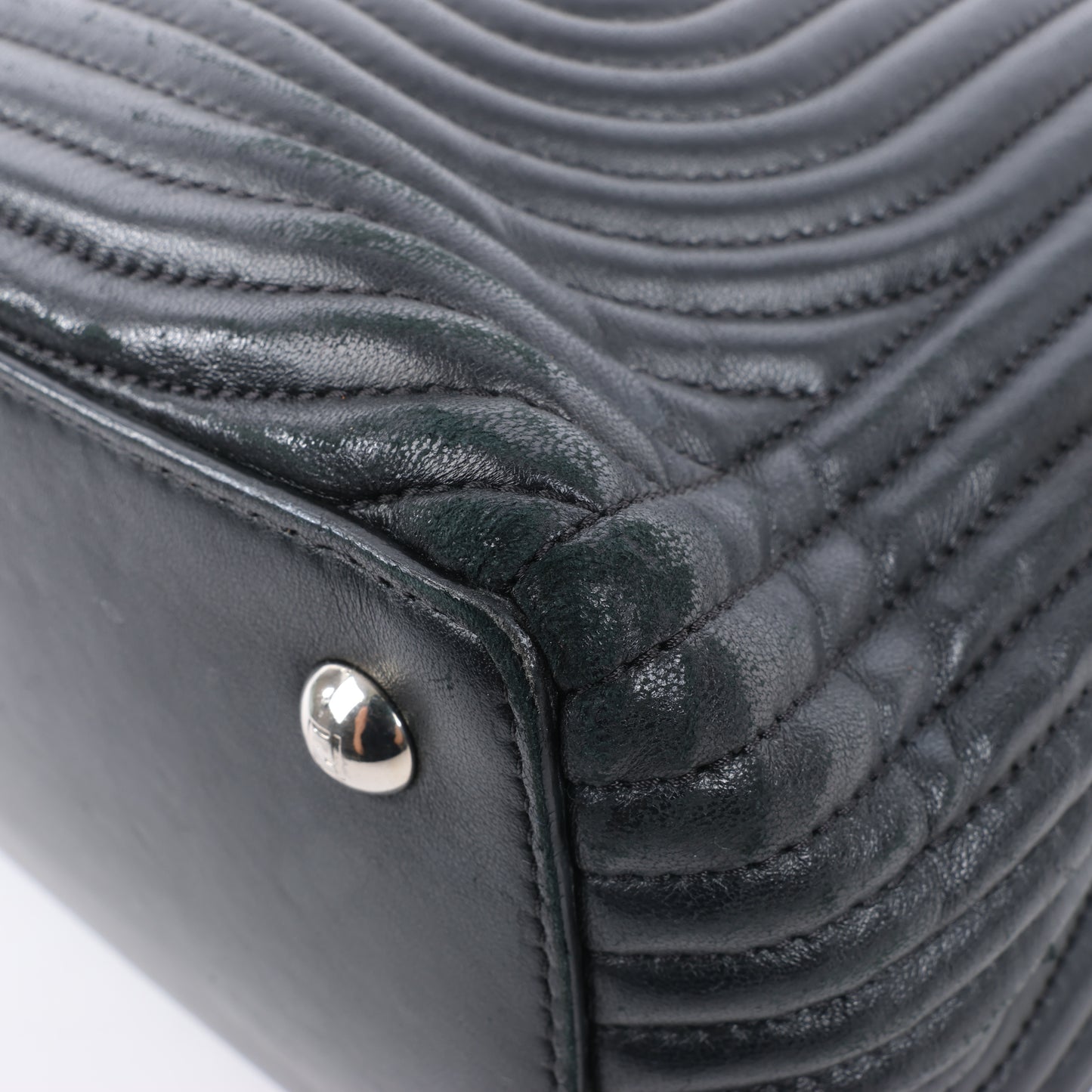 Fendi – Dotcom – Halb-Schultertasche aus schwarzem Leder mit Kettenriemen