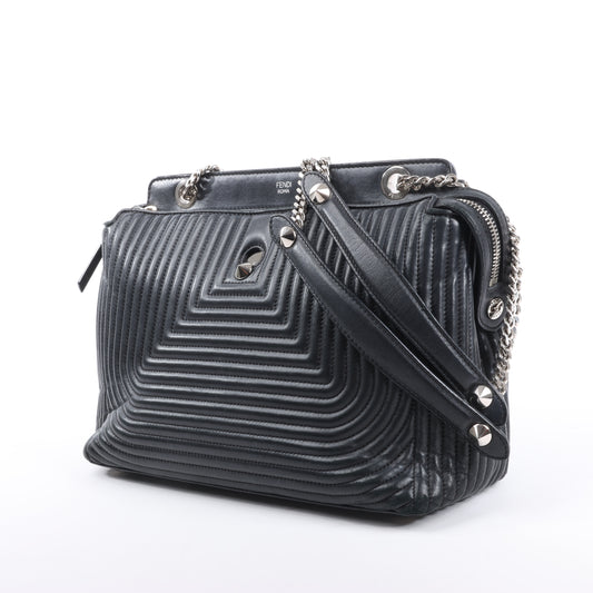 Fendi – Dotcom – Halb-Schultertasche aus schwarzem Leder mit Kettenriemen