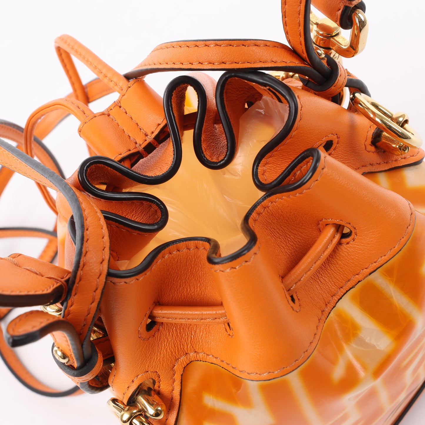FENDI Mon Tresor Mini 2-Wege-Umhängetasche aus PVC und Leder in Orange 8BS010