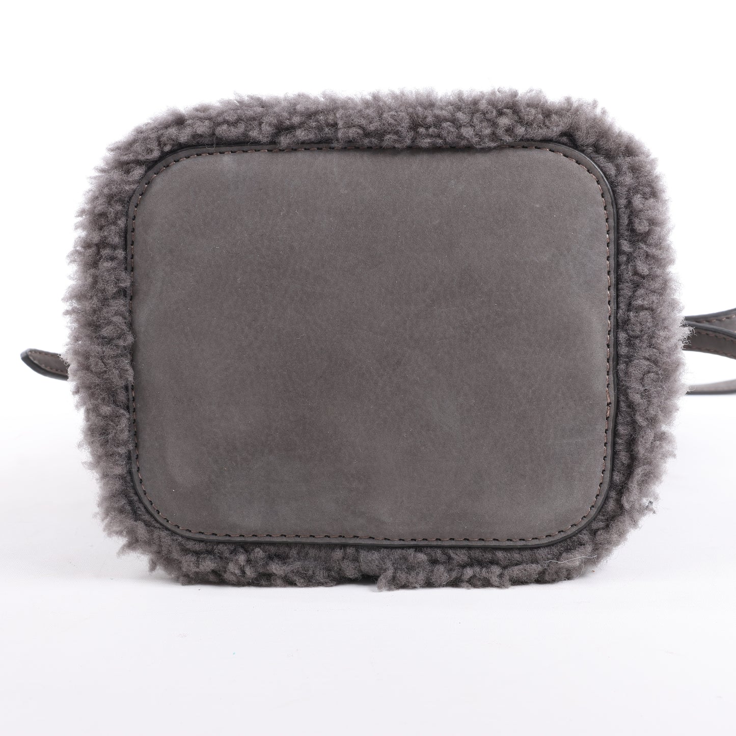 Fendi Mon Tresor Mini Mouton 2Way Umhängetasche in Grau 8BS010