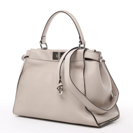 Fendi Peekaboo Regular 2-Wege-Handtasche aus Leder in Hellgreige 8BN290