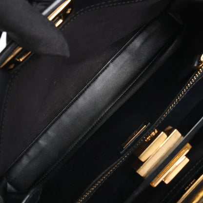 Fendi Peekaboo Regular 2-Wege-Handtasche aus Leder in Schwarz 8BN290