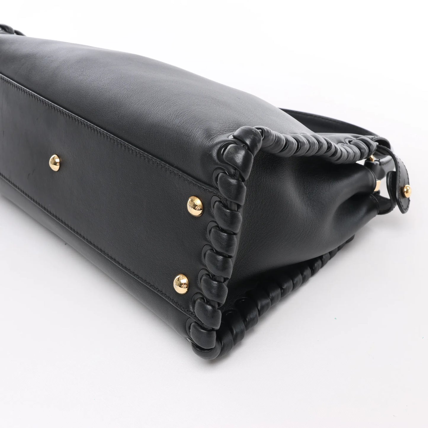 Fendi Peekaboo Regular 2-Wege-Handtasche aus Leder in Schwarz 8BN290