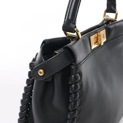 Fendi Peekaboo Regular 2-Wege-Handtasche aus Leder in Schwarz 8BN290