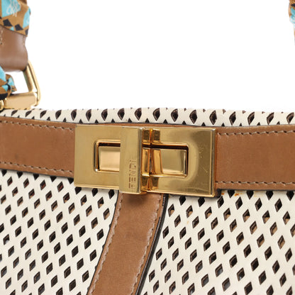 Fendi Peekaboo Regular 2-Wege-Handtasche aus perforiertem Leder in Braun x Beige 8BN290