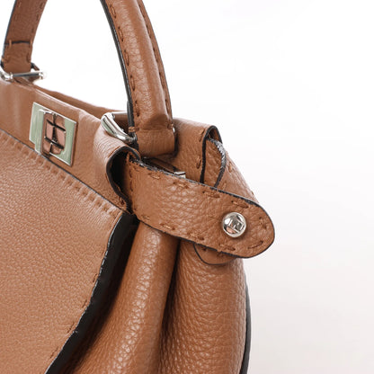Fendi Peekaboo Regular Selleria Cuir 2Way Sac à main en marron 8BN290