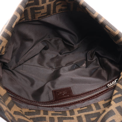 FENDI Baguette Zucchino Schultertasche aus Canvas und Leder in Braun 26796