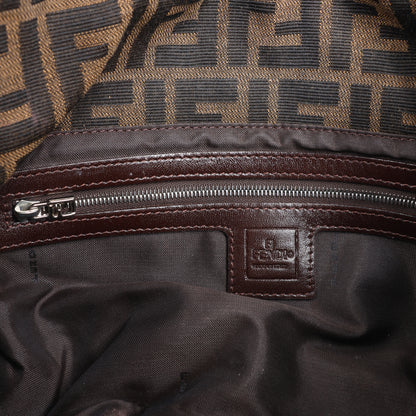 FENDI Baguette Zucchino Schultertasche aus Canvas und Leder in Braun 26796