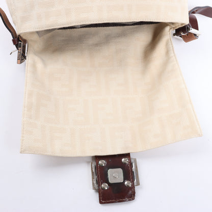 FENDI Mamma Baguette Zucchino Schultertasche aus Canvas und Leder in Beige 26325