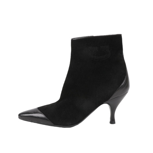 Ferragamo Gancini Stiefeletten aus Leder und Wildleder in Schwarz, Größe 4,5 US