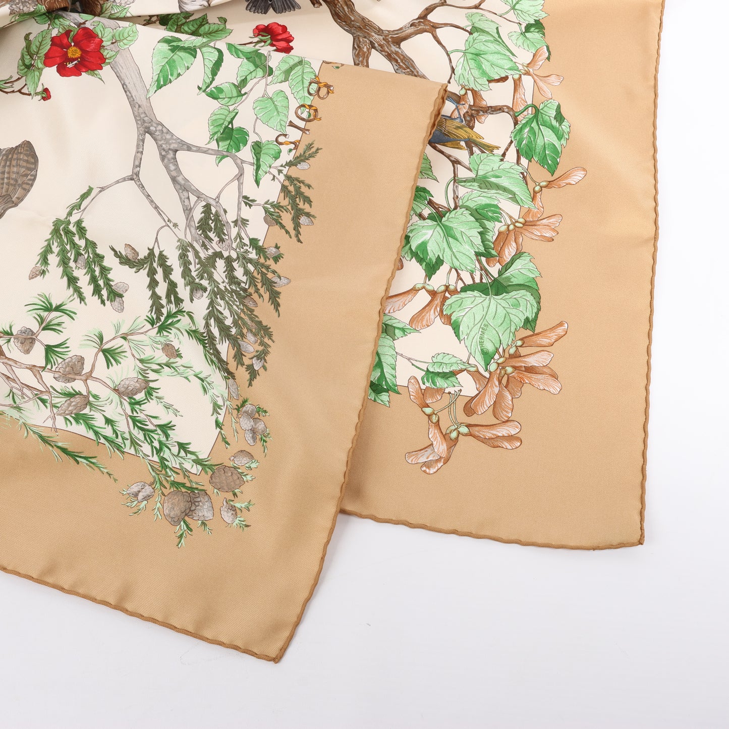 Hermès Carré  90 "AU COEUR DES BOIS" 100% Silk Scarf in Brown