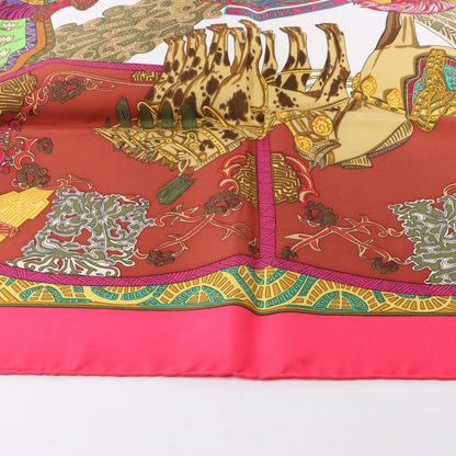 Hermès Carré 90 „ART des STEPPES“ Schal aus 100 % Seide in Rosa