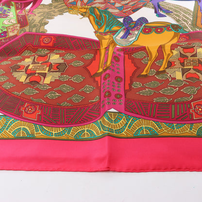 Hermès Carré 90 „ART des STEPPES“ Schal aus 100 % Seide in Rosa