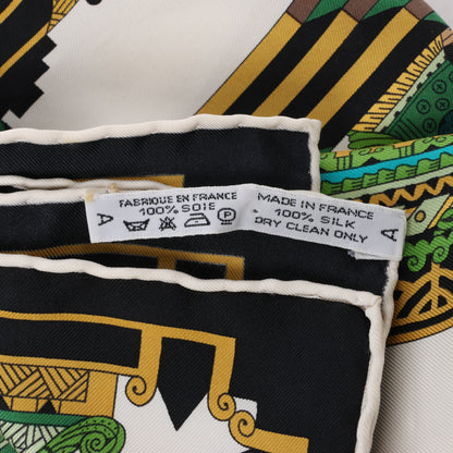 Hermès Carré 90 "ASTRES et SOLEILS" 100% Silk Scarf in Green
