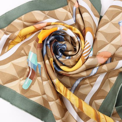 Hermès Carré 90 "BEAUTE COMPOSEE" Seidentaschentuch in Grün