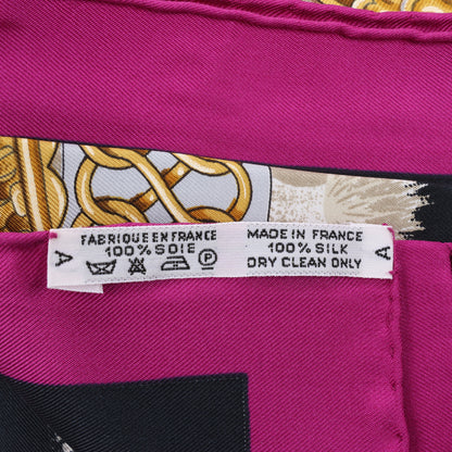 Hermès Carré 90 „CASQUES et PLUMETS“ Schal aus 100 % Seide in Lila