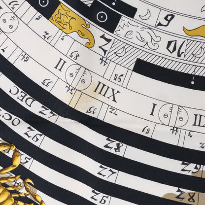 Hermès Carré 90 "DIES ET HORE" 100% Seidenschal in Schwarz