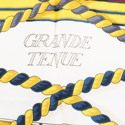 Hermès Carré 90 „GRANDE TENUE“ Seidentaschentuch in Burgund