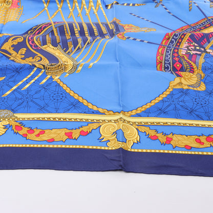 Hermès Carré 90 „LES BISSONE DE VENISE“ Schal aus 100 % Seide in Blau
